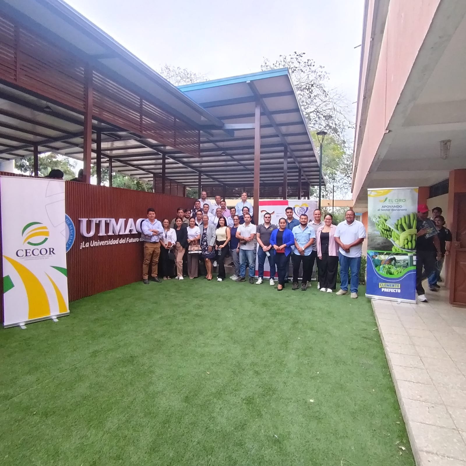 Evento en UTMACH con CECOR y Prefectura